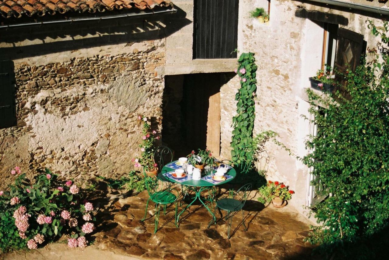 Topaze Sejour Chez Le Vigneron Monnieres  Exteriör bild